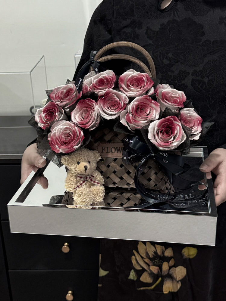 “Little Bear Flower Basket”