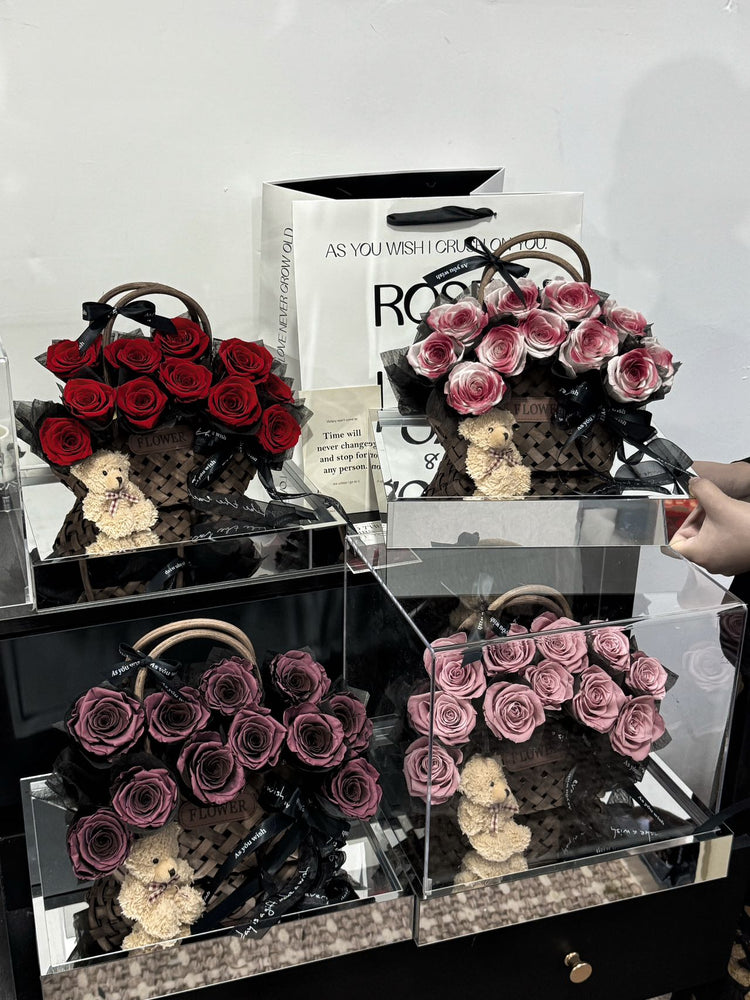 “Little Bear Flower Basket”