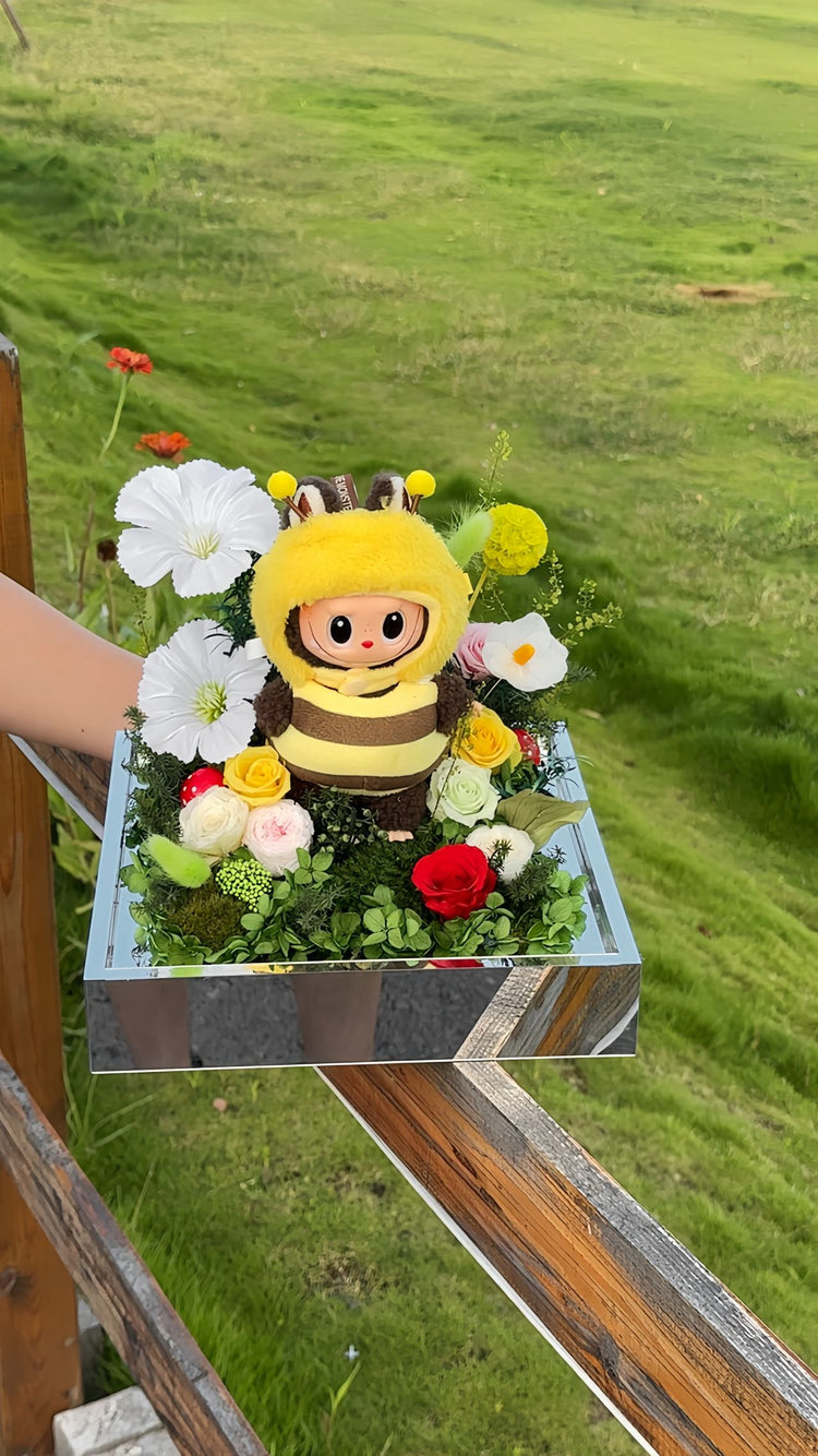 Bees 🐝 Labubu Garden