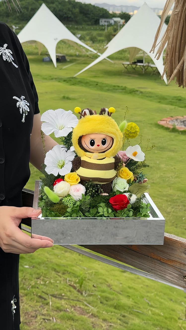Bees 🐝 Labubu Garden