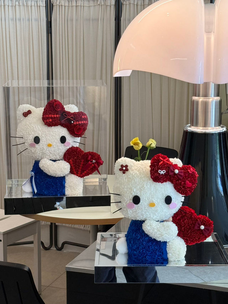 ‘’Hold Your Heart‘’ Hello Kitty