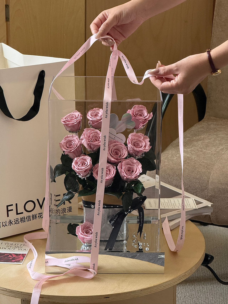 Romantic Forever – 11 Eternal Roses