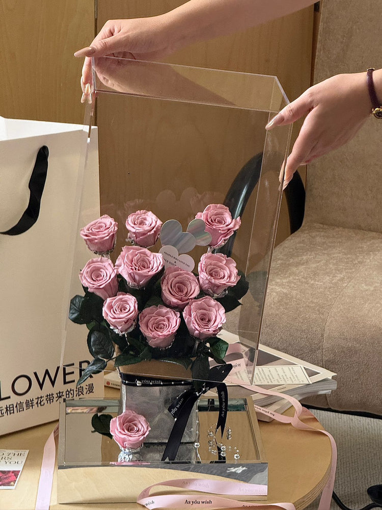 Romantic Forever – 11 Eternal Roses