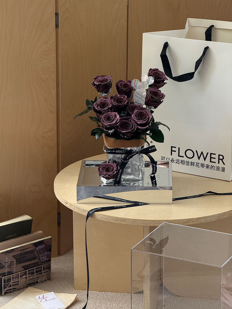 Romantic Forever – 11 Eternal Roses