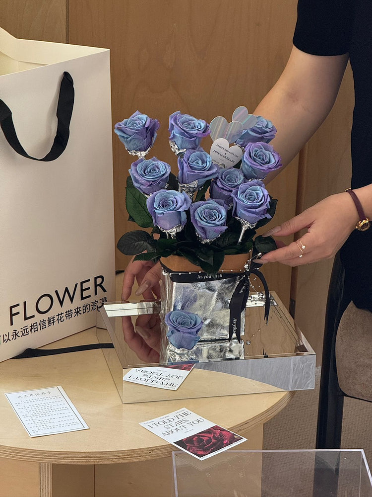 Romantic Forever – 11 Eternal Roses