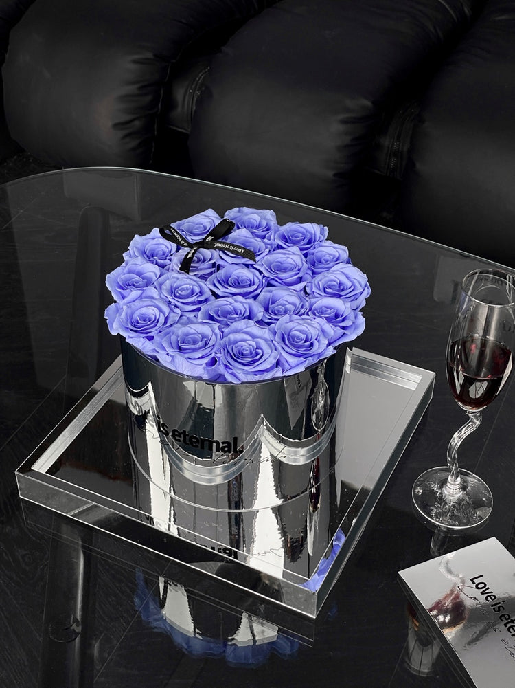 19 Roses Mirror Hug Bucket