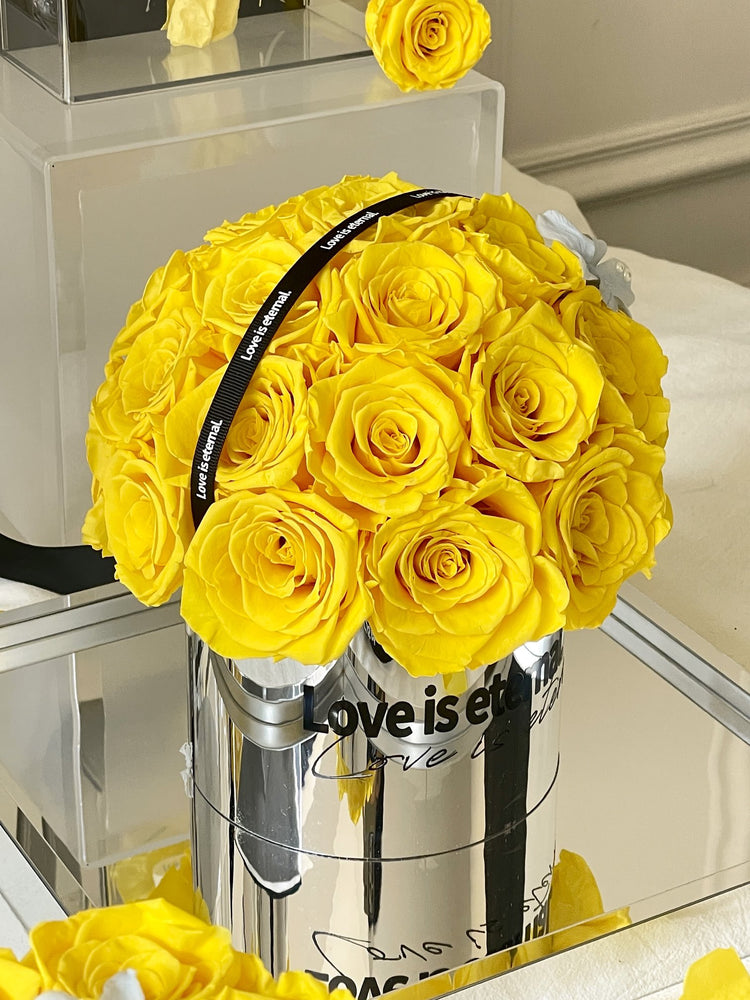 Yellow Rose Small Ball Hug Bucket